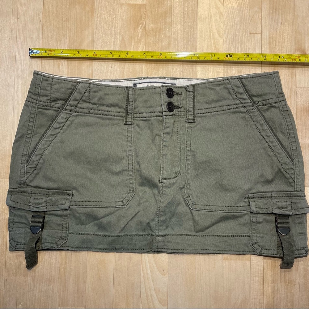 Abercrombie and Fitch cargo miniskirt